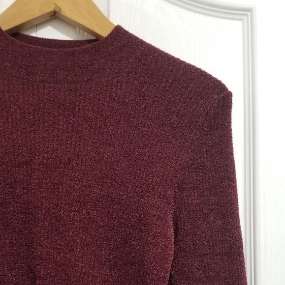 Forever 21 Maroon Mock Neck Crop Top - Picture 2 of 2